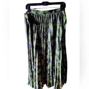 Lularoe size medium palm frond accordion pleated wrap around maxi skirt. Worn 1X